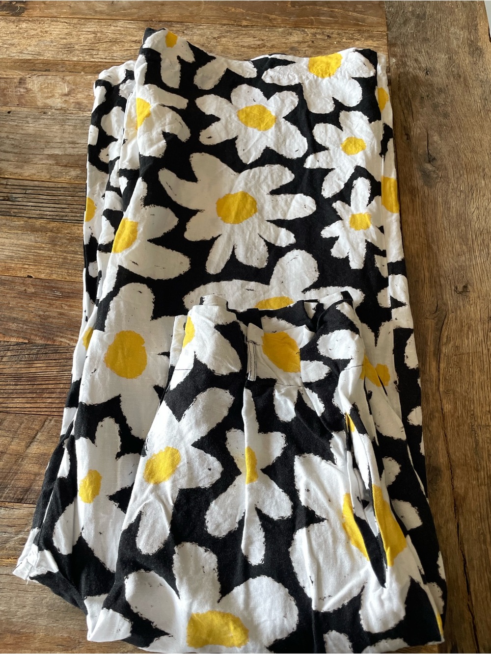 Farm Rio Daisy Pants - Picture 3 of 8